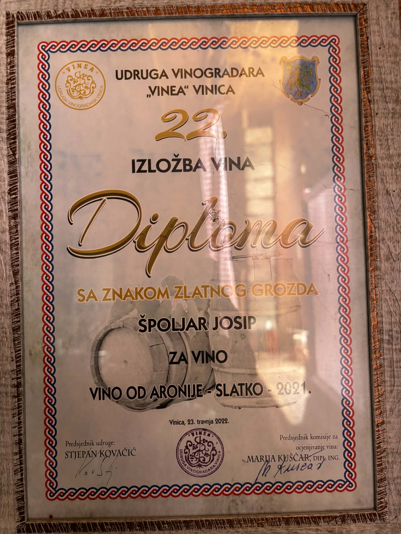 33c191f4 7b46 4ac5 85fa 4c796728cf86