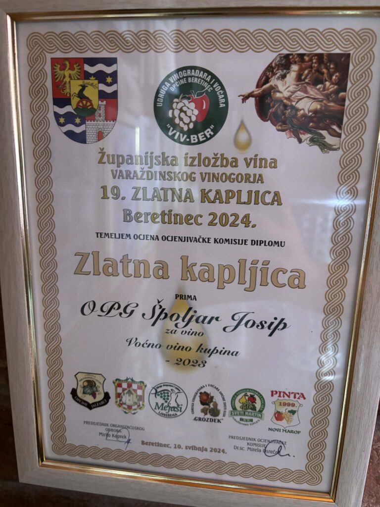 56003963 f4a5 4f94 a53b 46ca97a5b507